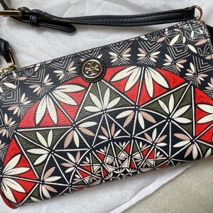Tory Burch flower pattern cross body bag/clutch